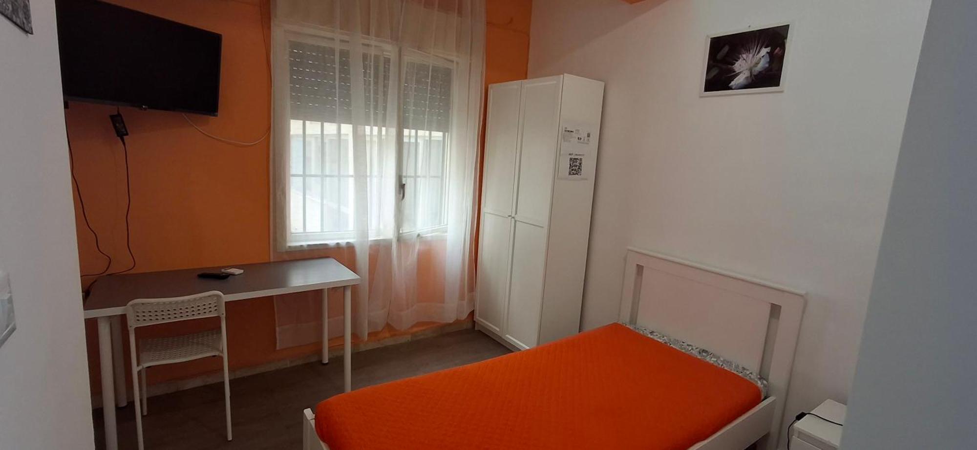 Single Room Bathroom,1747092421:JPEG