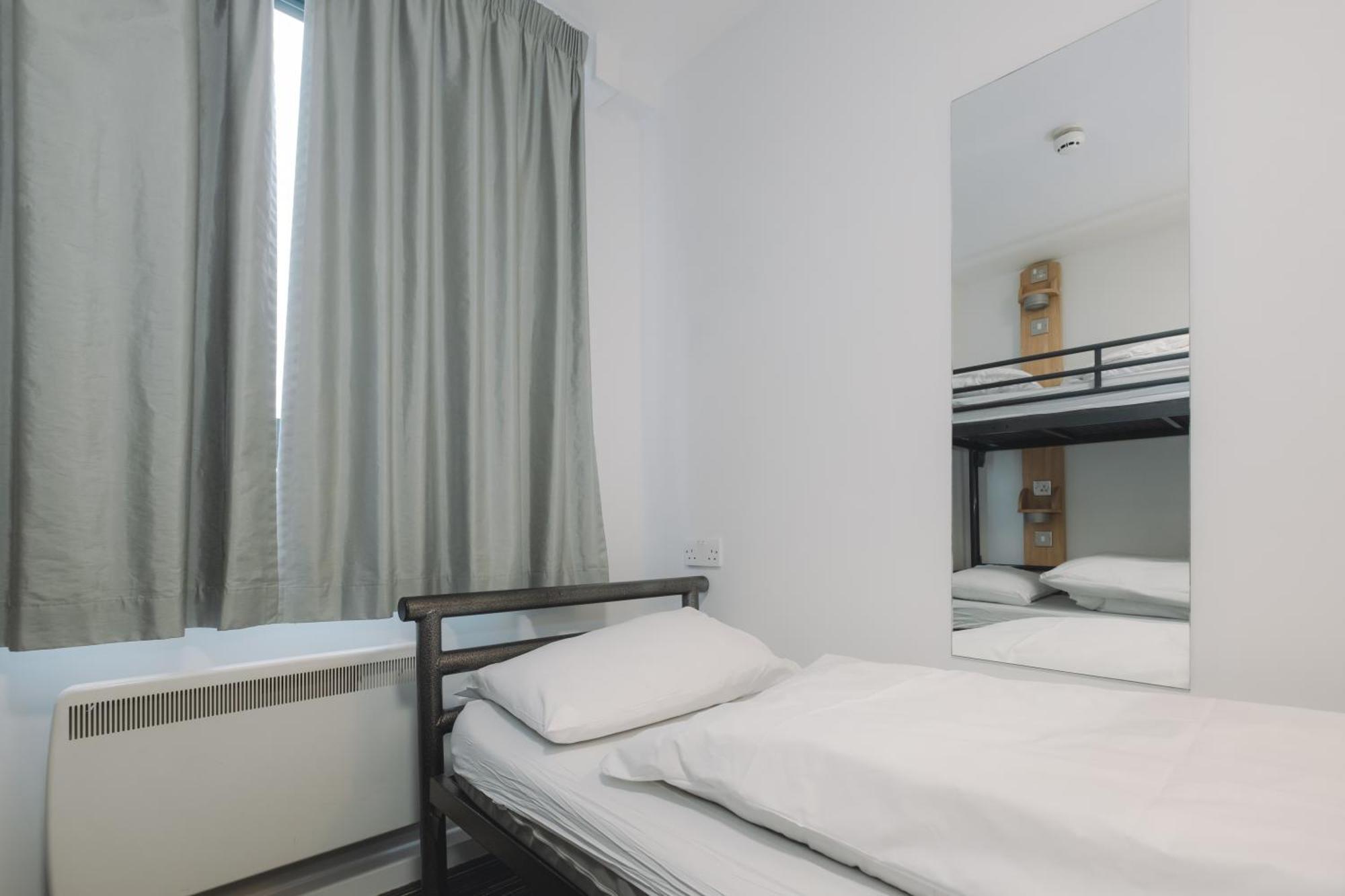 Camera Tripla con Bagno in Comune
