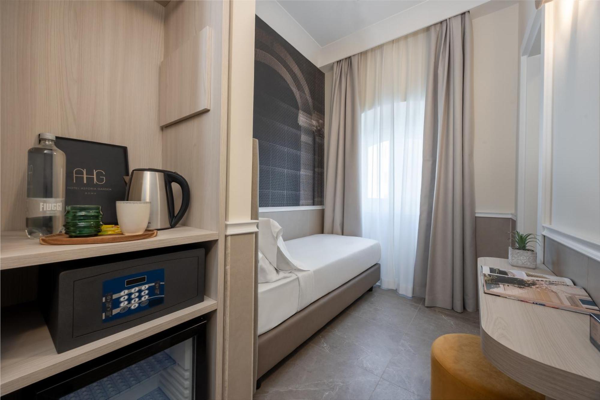 Single Room,1756502914:JPEG