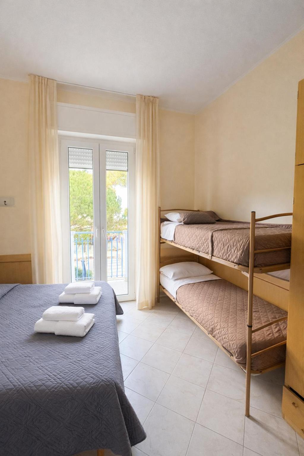 Standard Quadruple Room