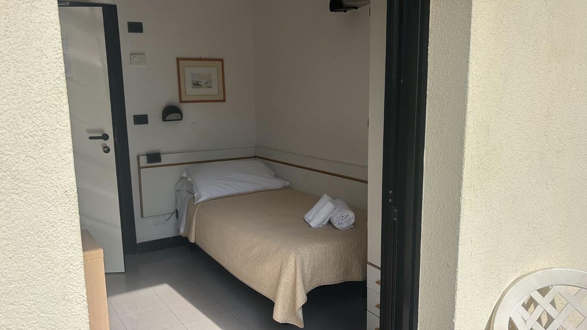 Economy Single Room