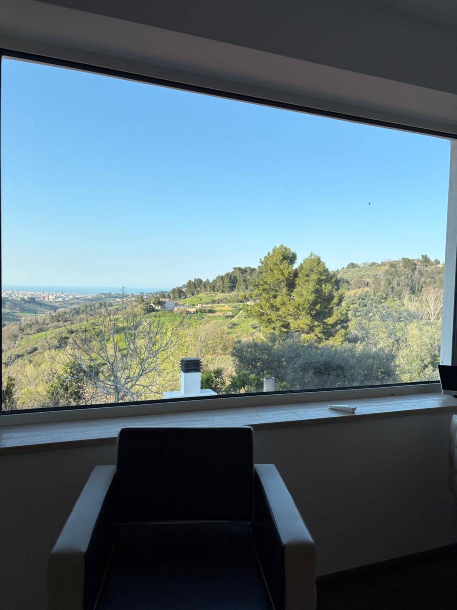 Two-Bedroom Apartment Sea View
