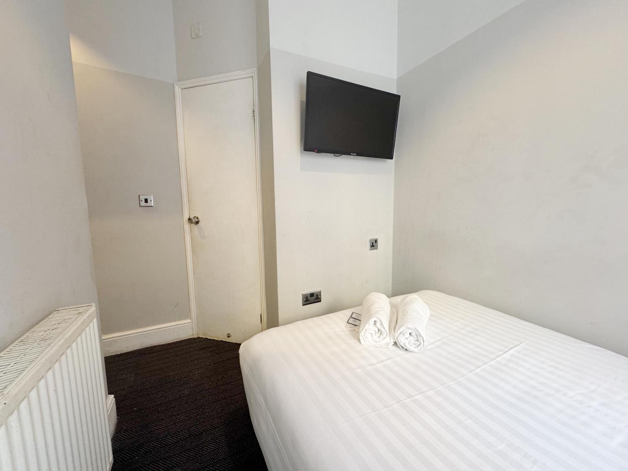 Double Room,1765581270:JPEG