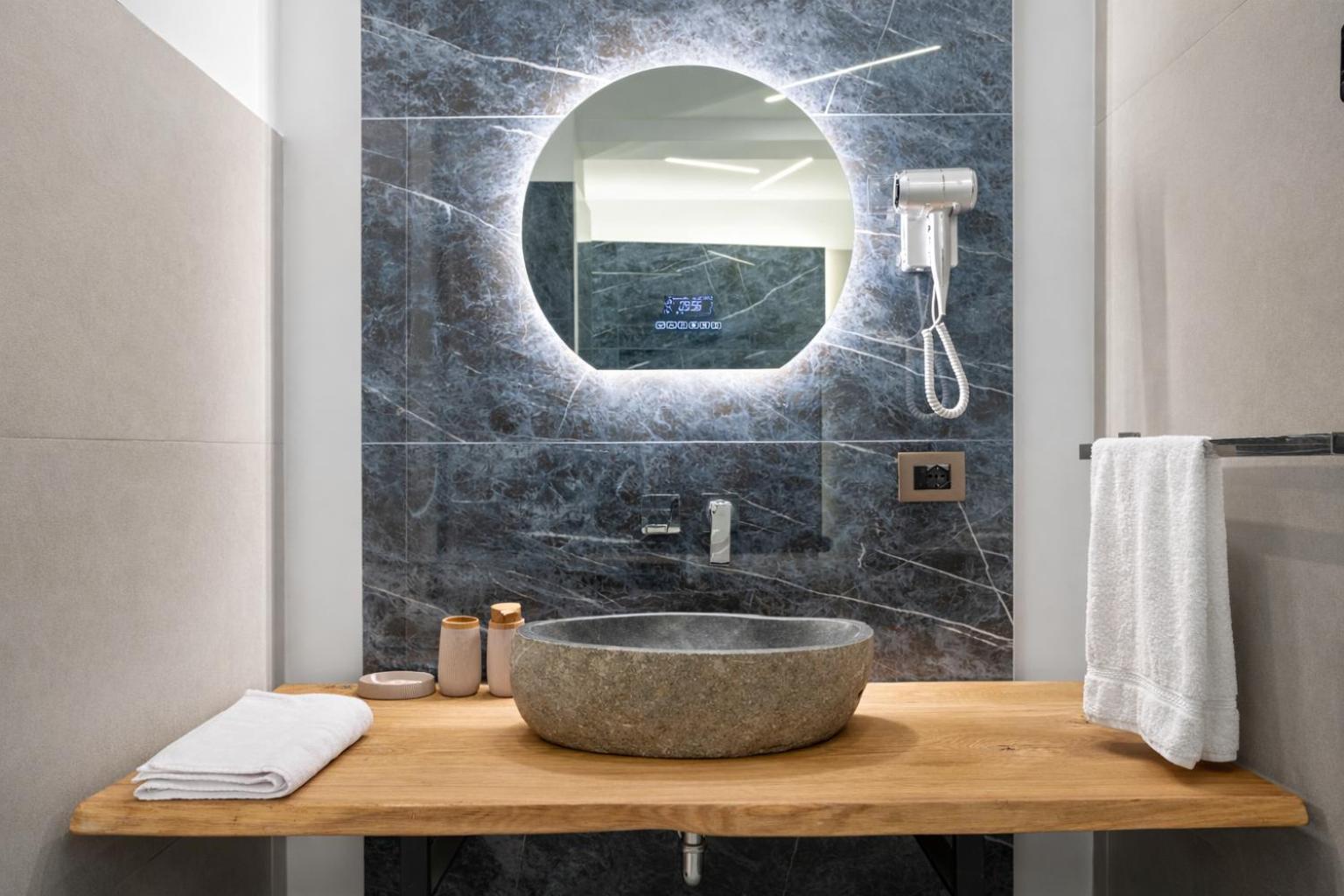 Suite Spa Bath