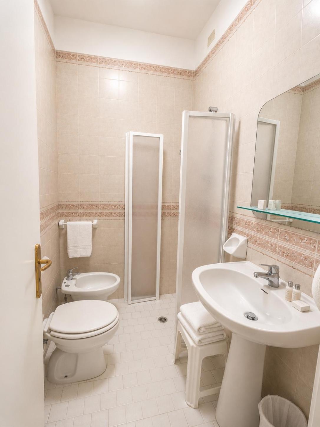 Standard Triple Room,1769971553:JPEG