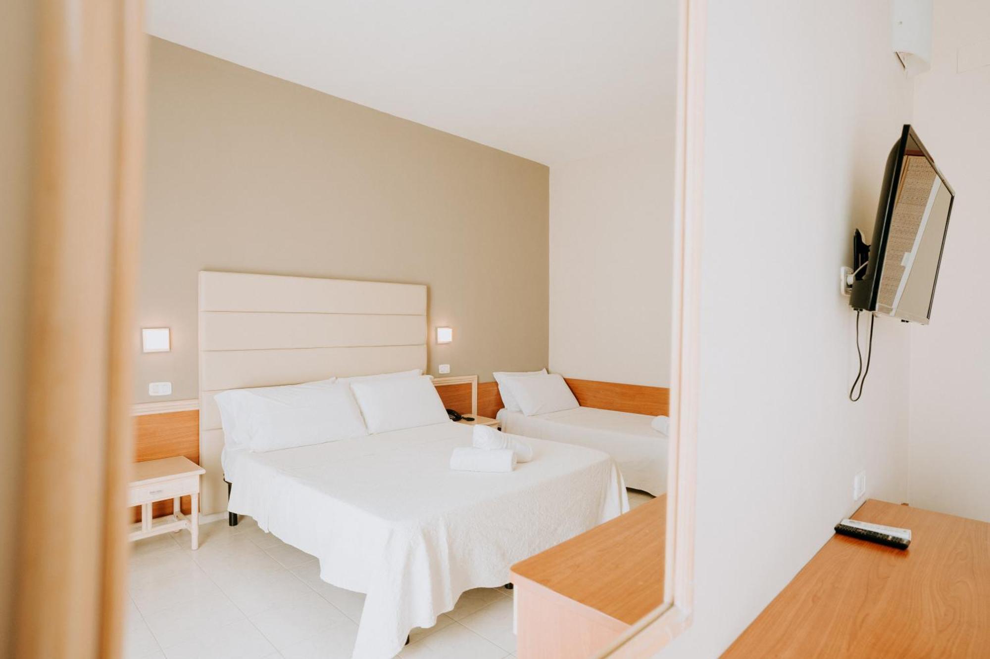 Basic Triple Room