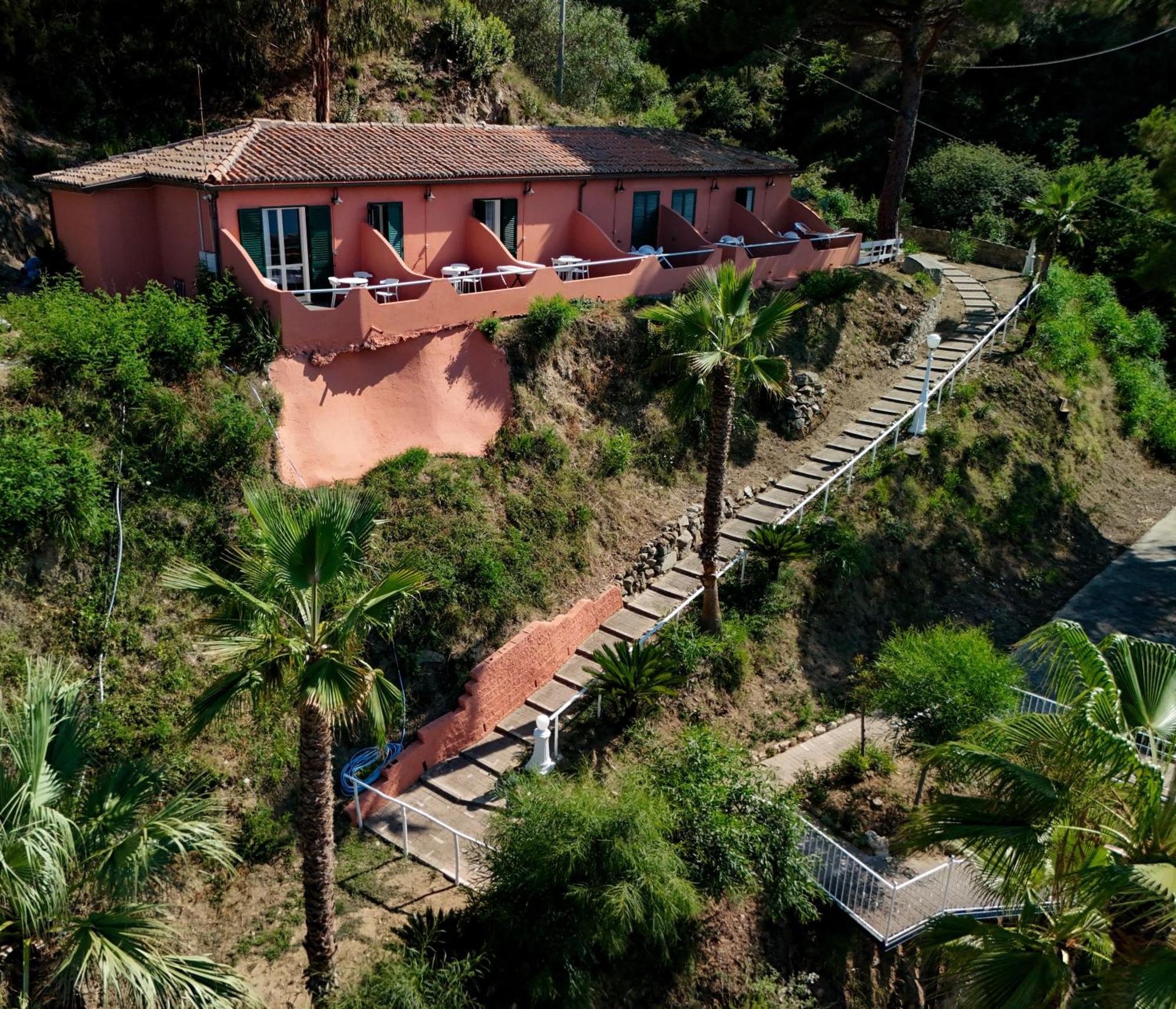 Camera Familiare con Vista Mare