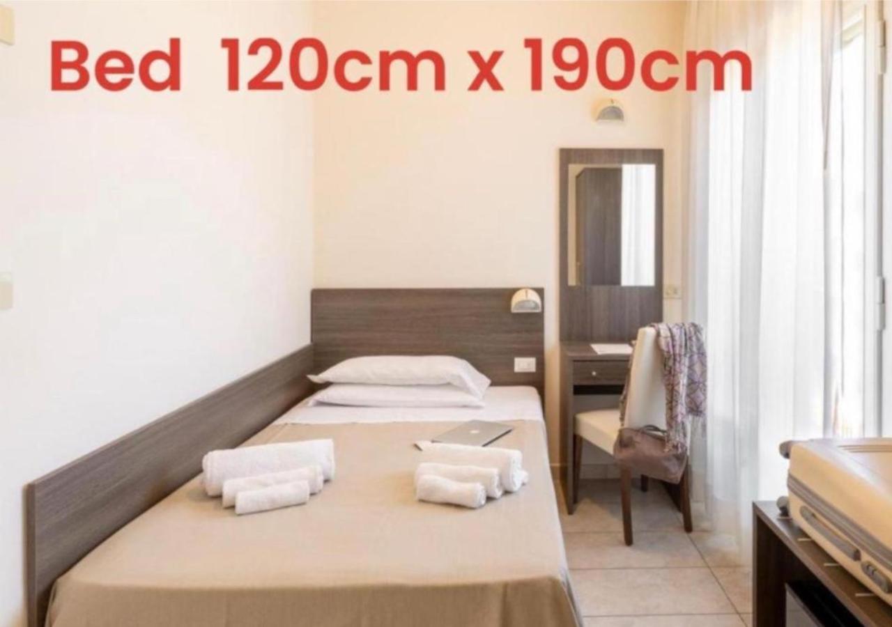 Camera Matrimoniale con Letto a una Piazza e Mezza