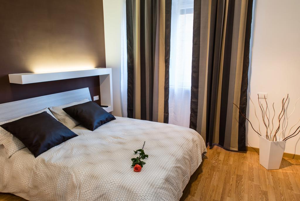 Deluxe Triple Room,194877991:JPEG