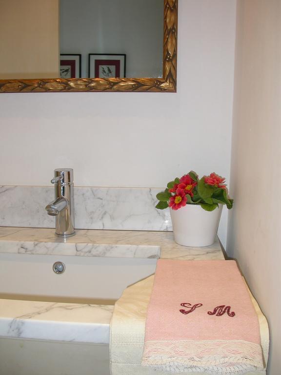 Camera Matrimoniale/Doppia con Letti Singoli con Bagno Privato