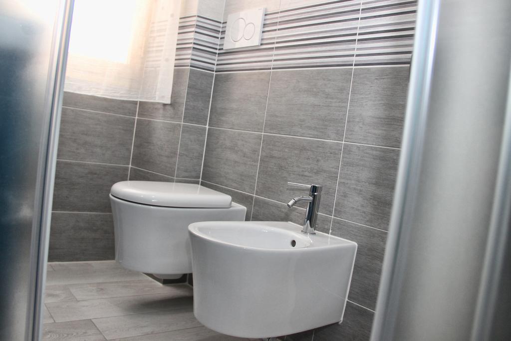 Double or Twin Room Private Bathroom