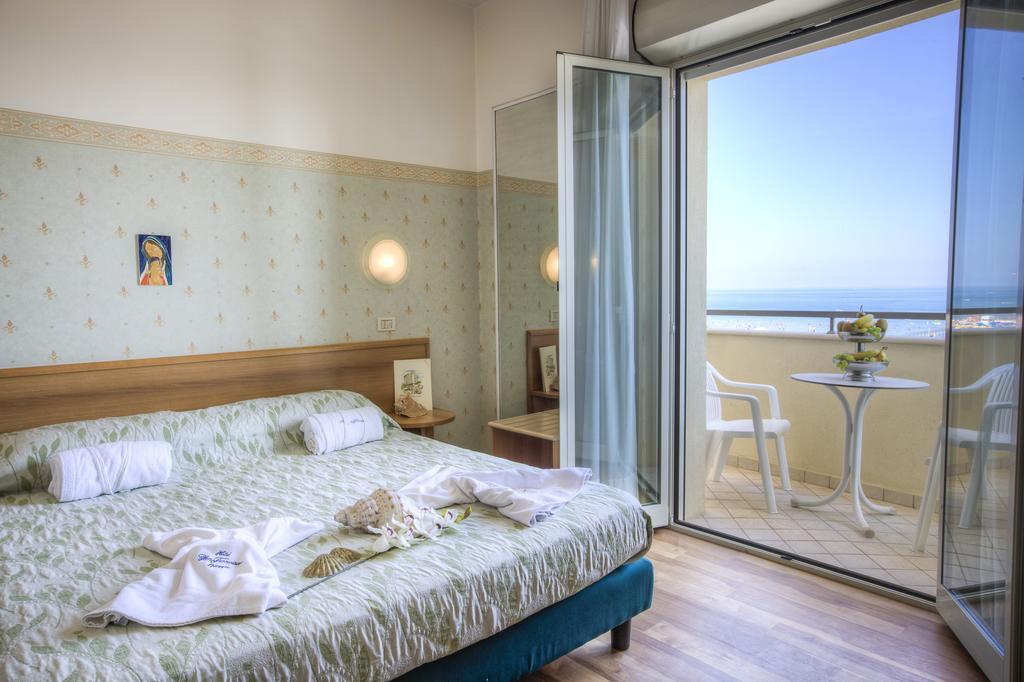 Camera Matrimoniale/Doppia con Letti Singoli con Pacchetto Spiaggia