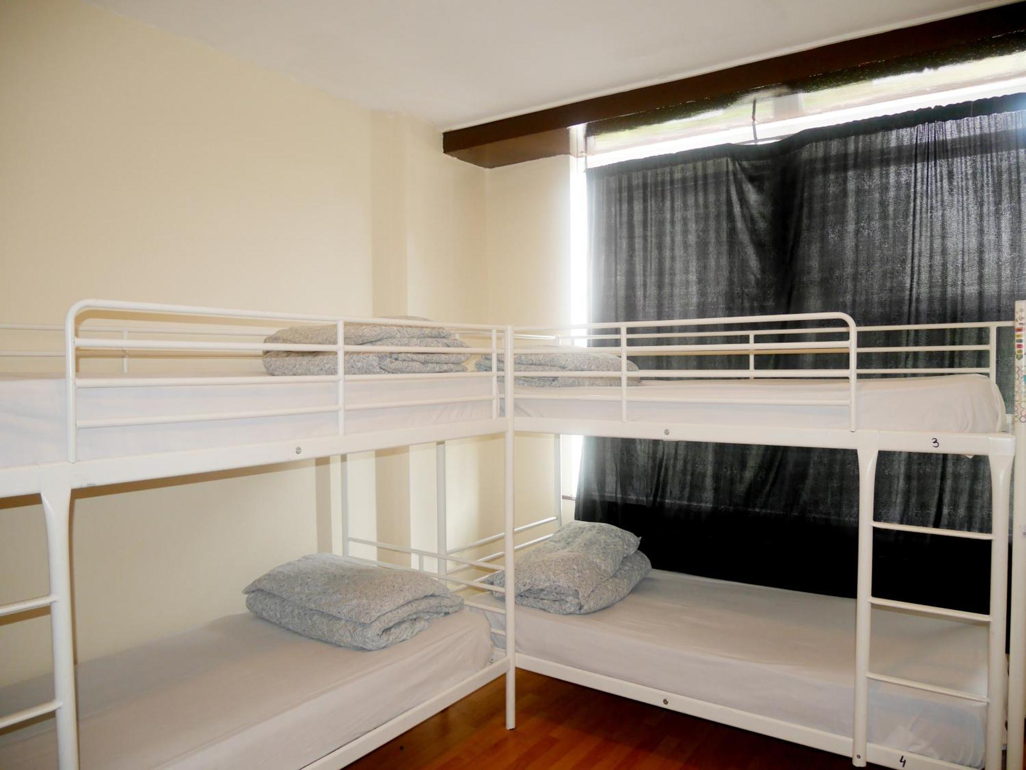 1 Posto Letto in Dormitorio Misto a 4 Letti