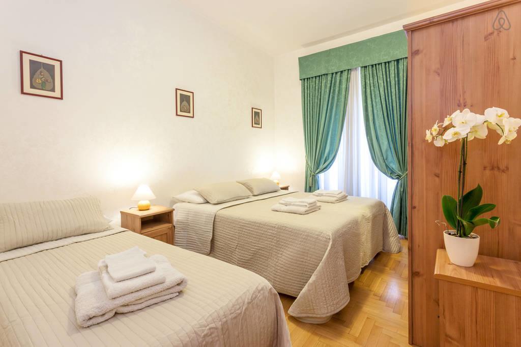 Camera Quadrupla con Bagno in Comune