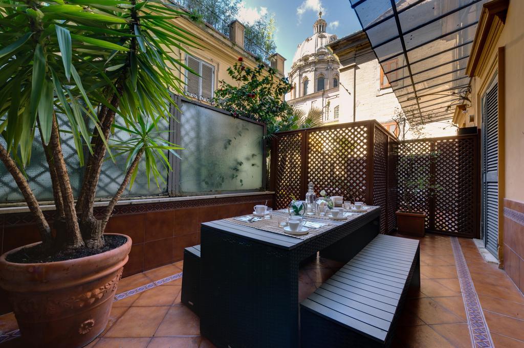 One-Bedroom Apartment Terrace,690949890:JPEG