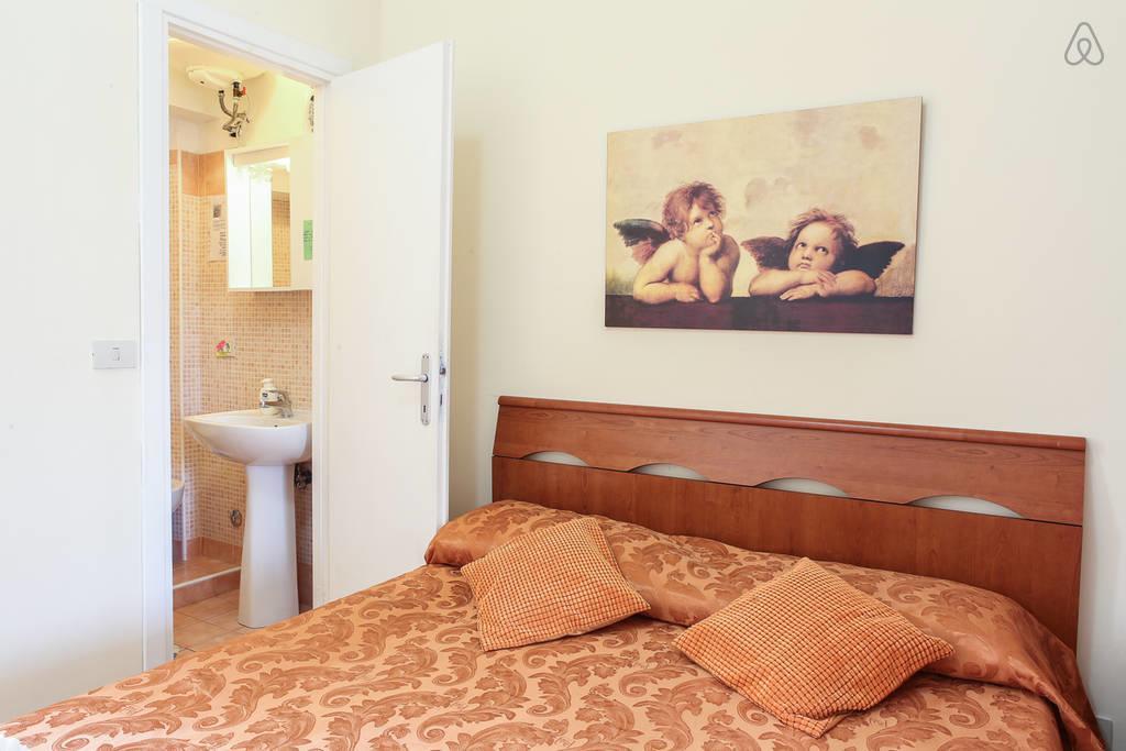 Camera Matrimoniale con Bagno Privato