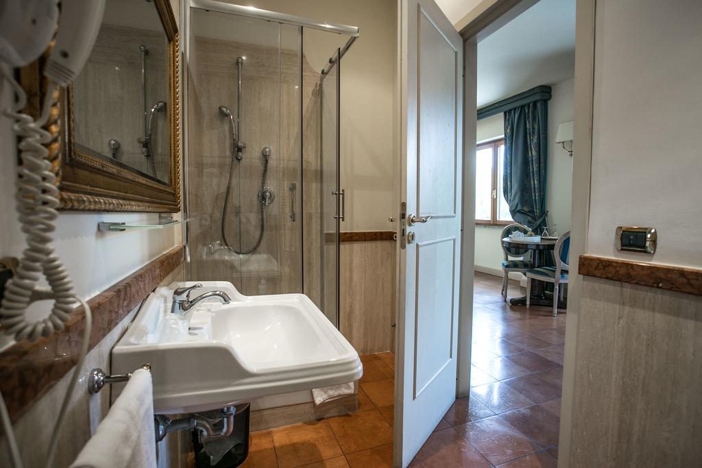 Junior Suite,445878939:JPEG