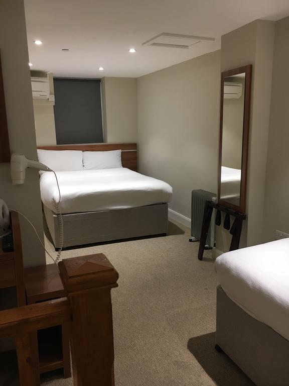 Twin Room,679420374:JPEG