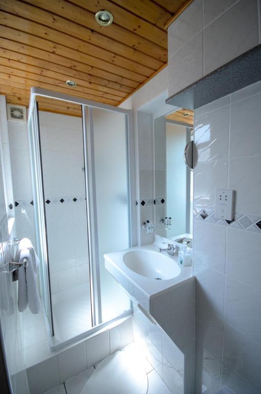 Camera Singola con Bagno Interno