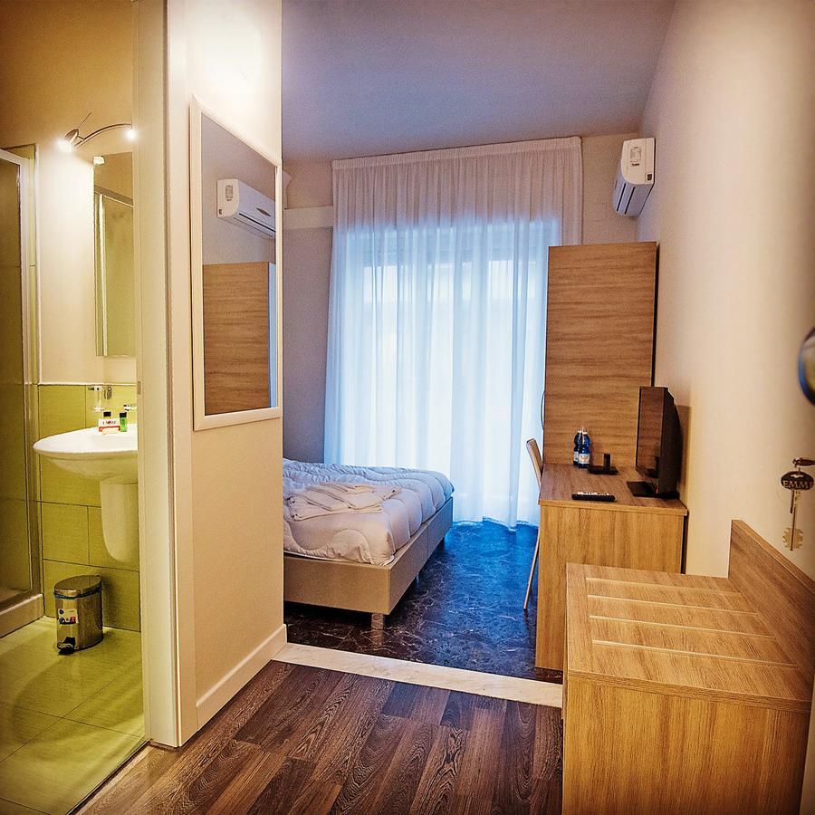 Double Room,791852982:JPEG
