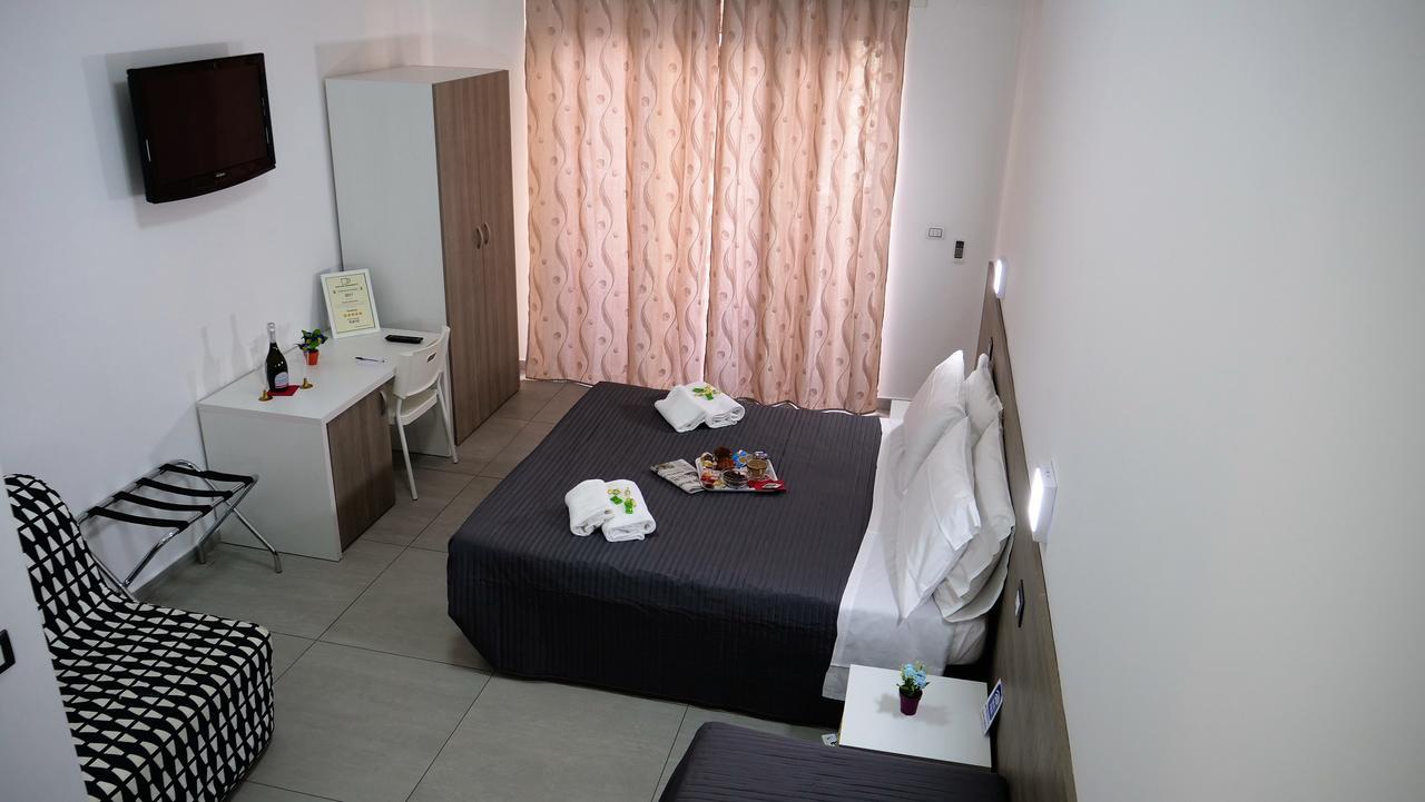 Quadruple Room,633071442:JPEG