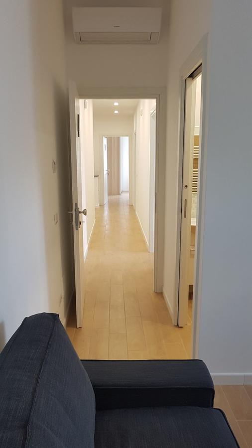 Family Room,805981368:JPEG