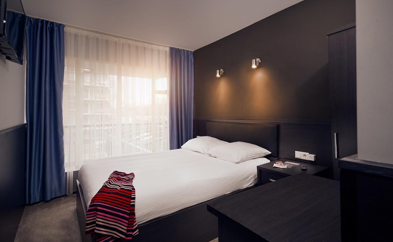 Double Room,640605831:JPEG