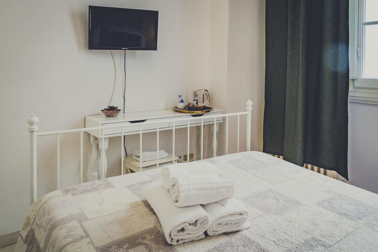 Double Room Private External Bathroom