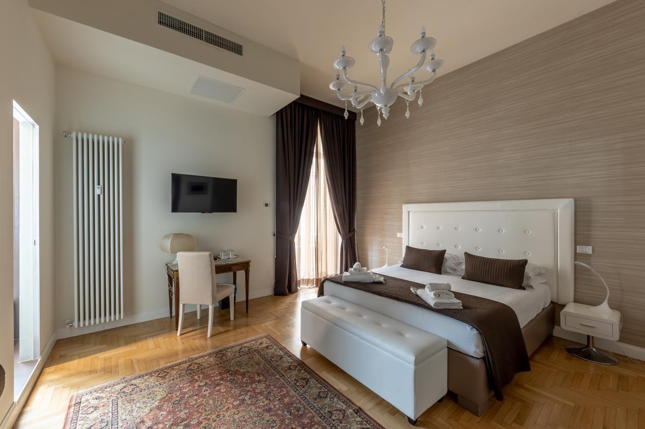 Superior King Suite,670296555:JPEG