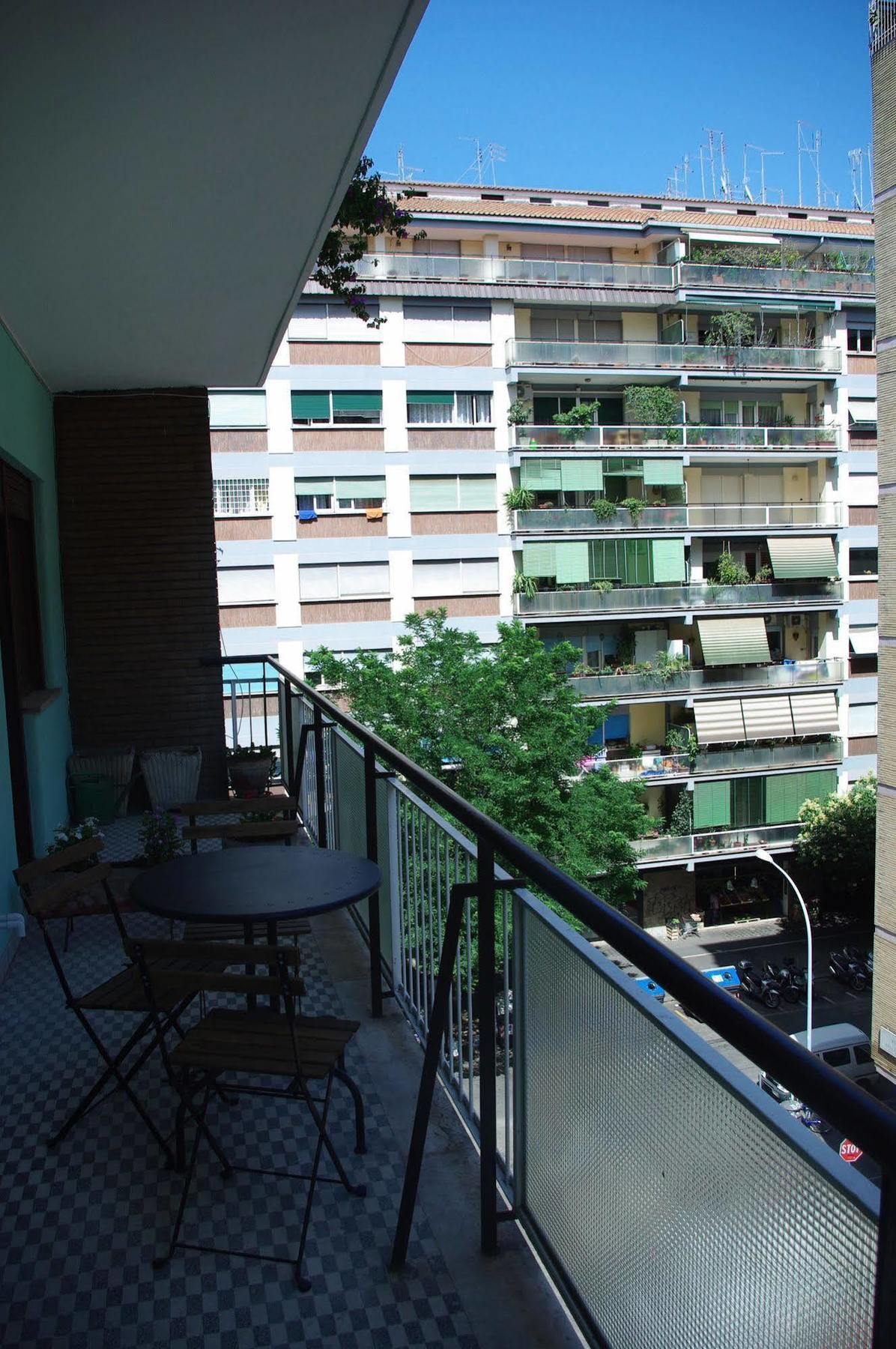 Camera Matrimoniale con Balcone