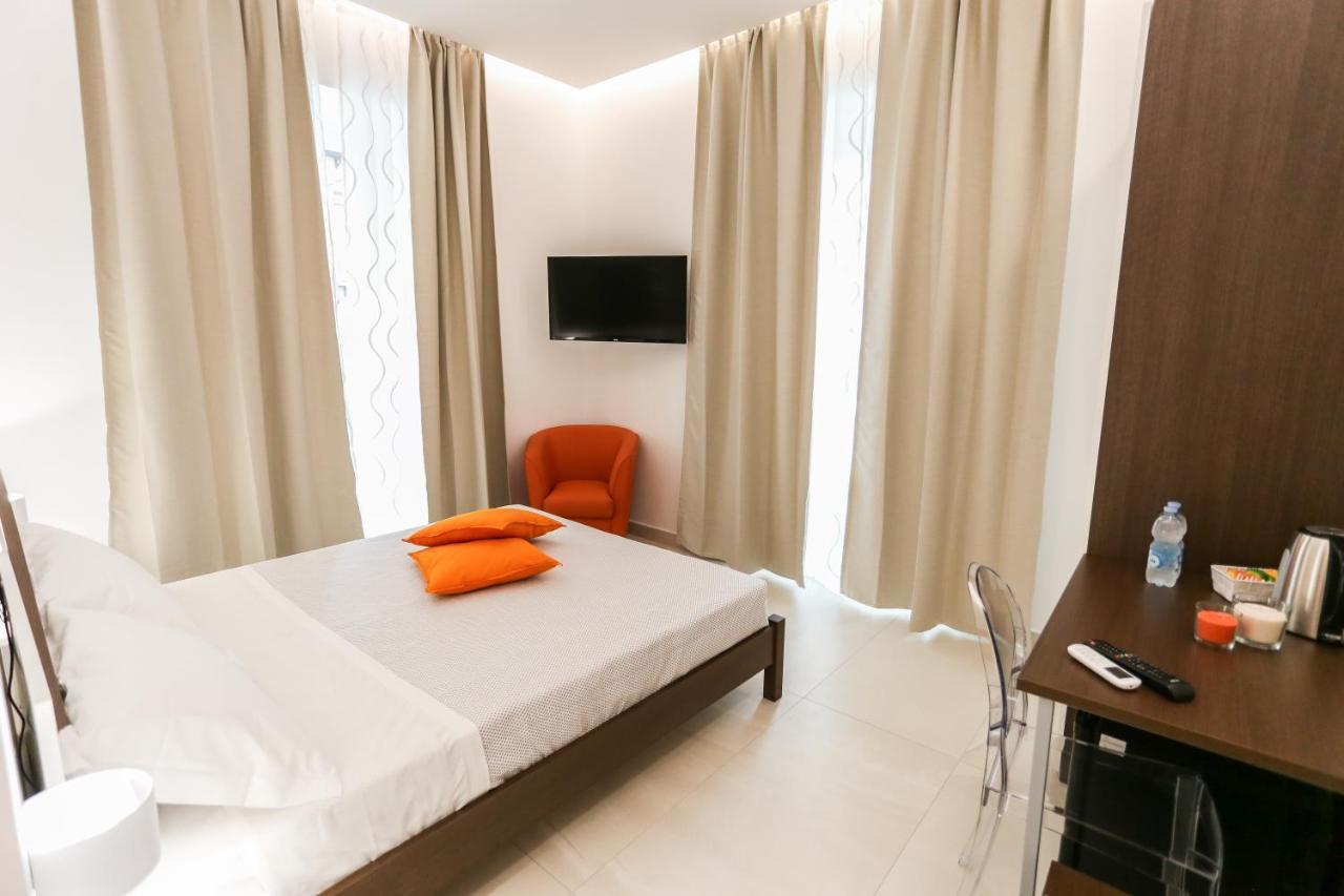 Deluxe Room,695780223:JPEG