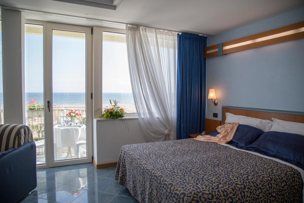 Suite with Sea View,696065490:JPEG
