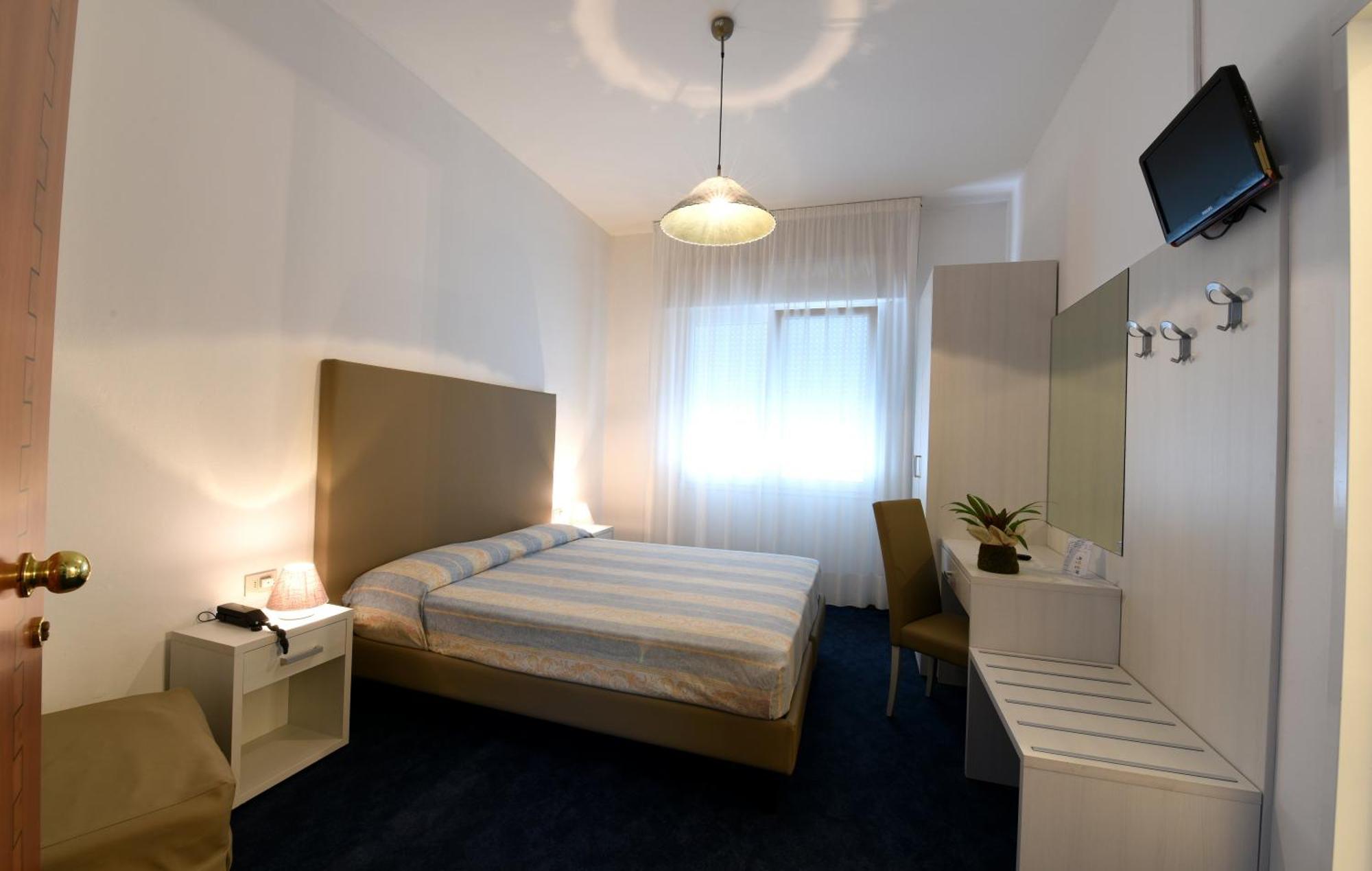 Double Room with Balcony,700186450:JPEG