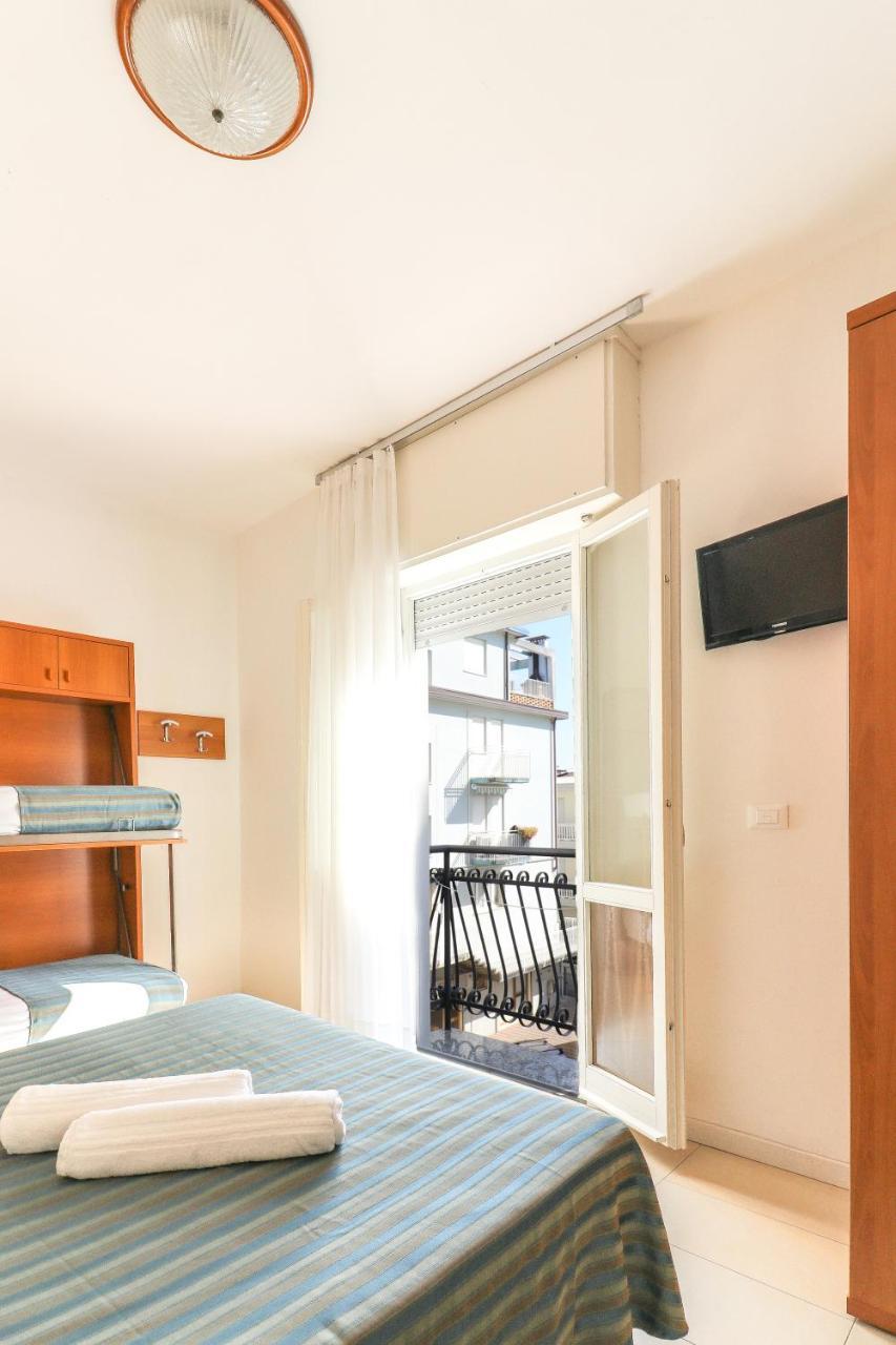 Quadruple Room Terrace