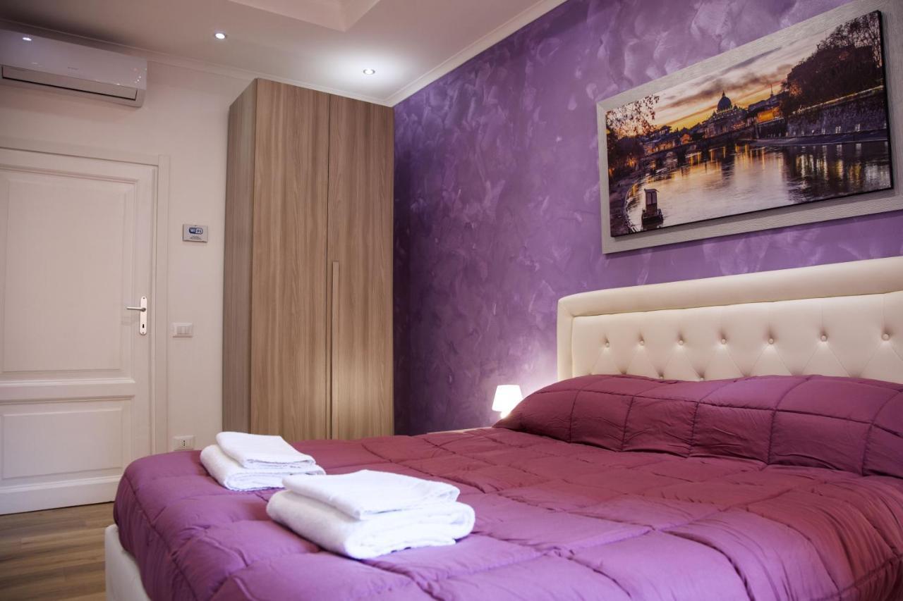 Deluxe King Room Double Room Private External Bathroom,752269703:JPEG