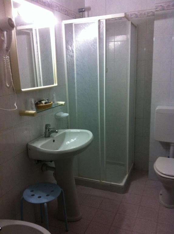 Double Room Pool View,24947469:JPEG