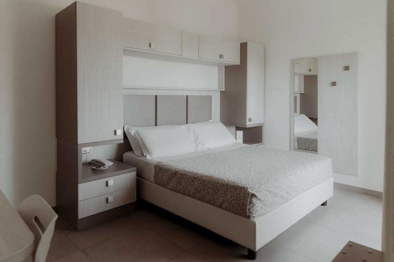 Double or Twin Room,769672528:JPEG