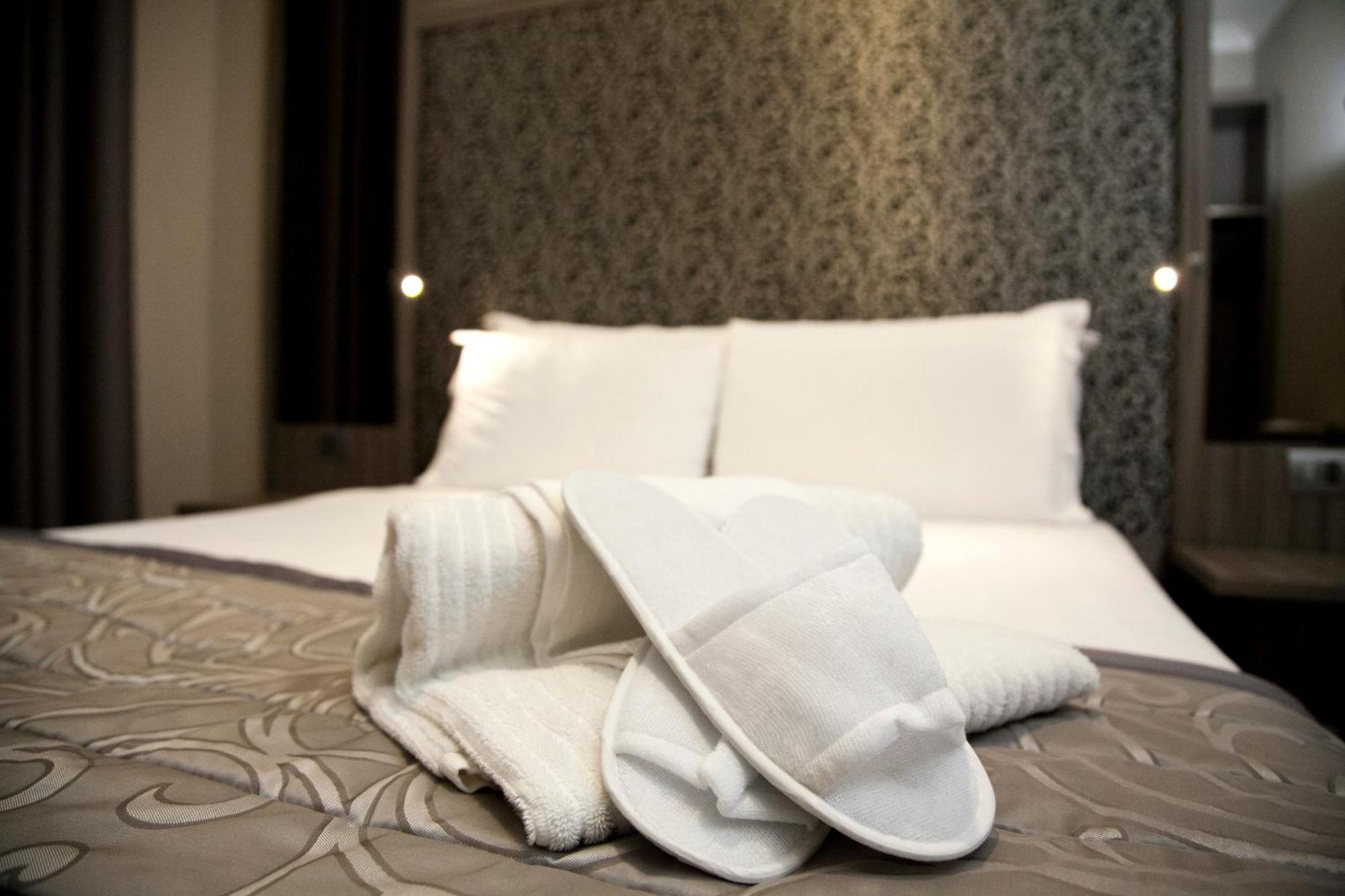 Double Room,843254183:JPEG