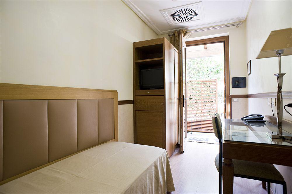 Single Room,85031687:JPEG
