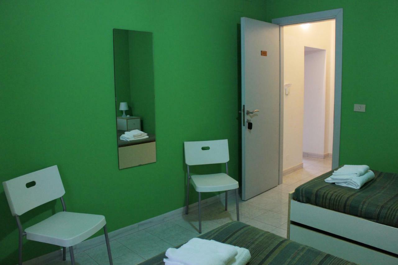 Twin Room,850885115:JPEG
