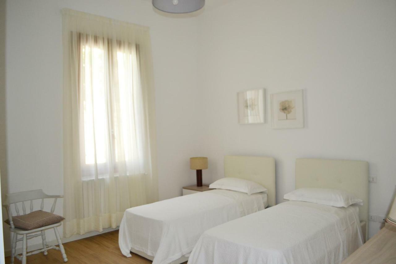 Camera Matrimoniale/Doppia con Letti Singoli con Bagno Privato Esterno