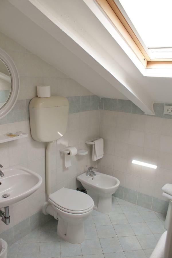 Double or Twin Room Attic