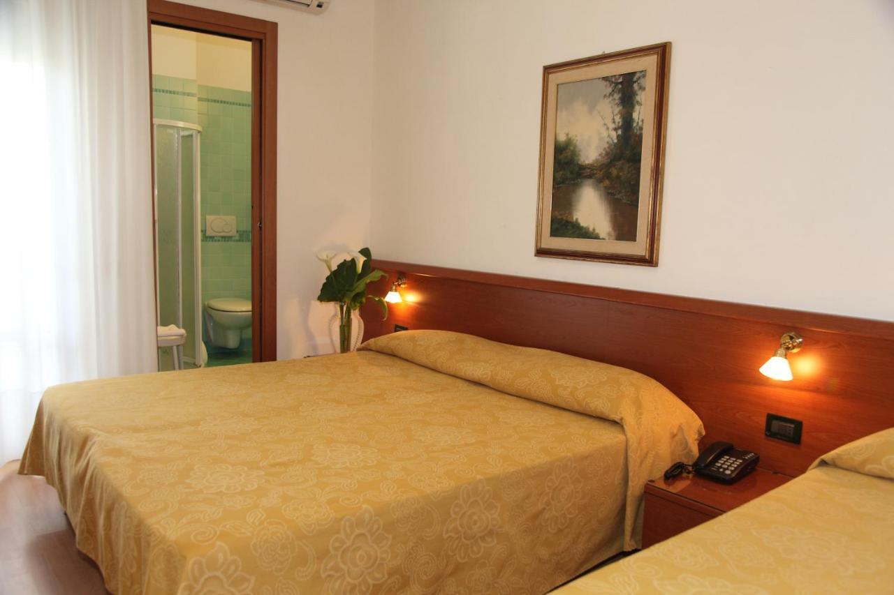 Triple Room with Balcony,943574404:JPEG