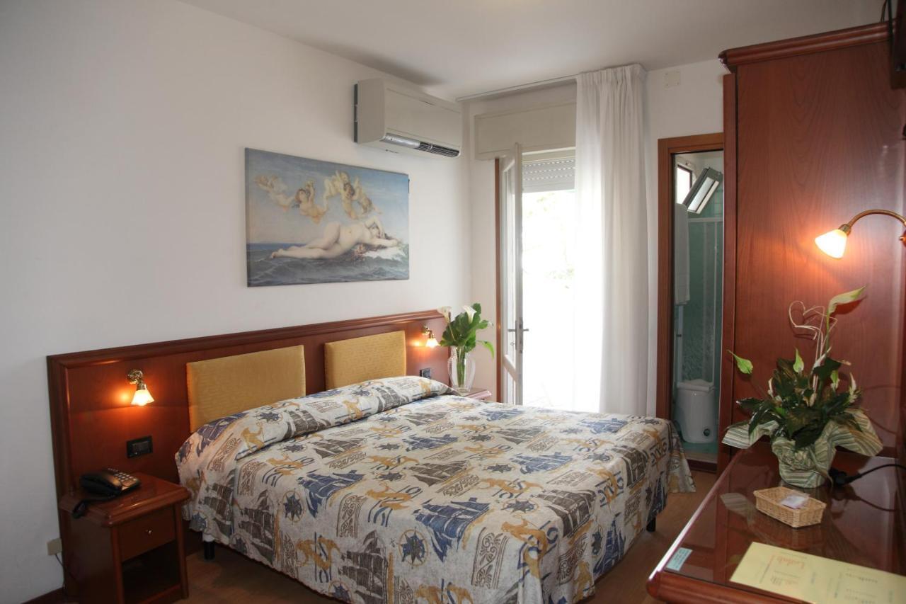 Double or Twin Room with Balcony,944279263:JPEG