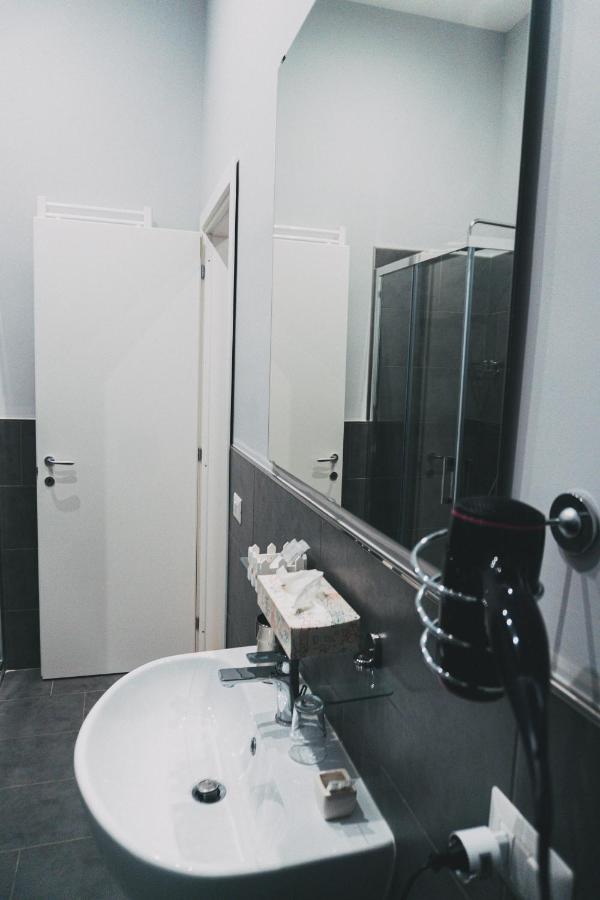 Camera Familiare con Bagno Privato