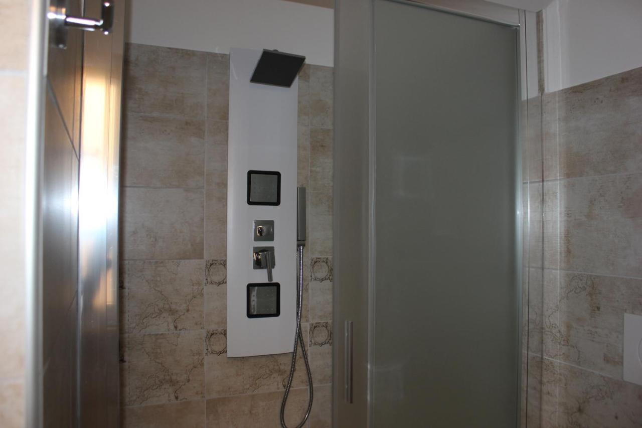 Camera Matrimoniale con Bagno Privato