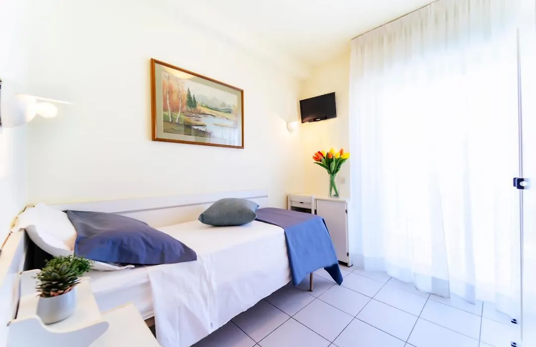 Hotel Astra-1