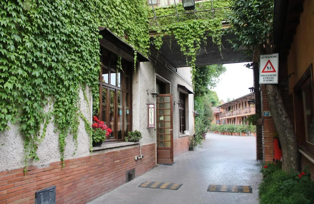 Hotel La Locanda Del Borgo-1