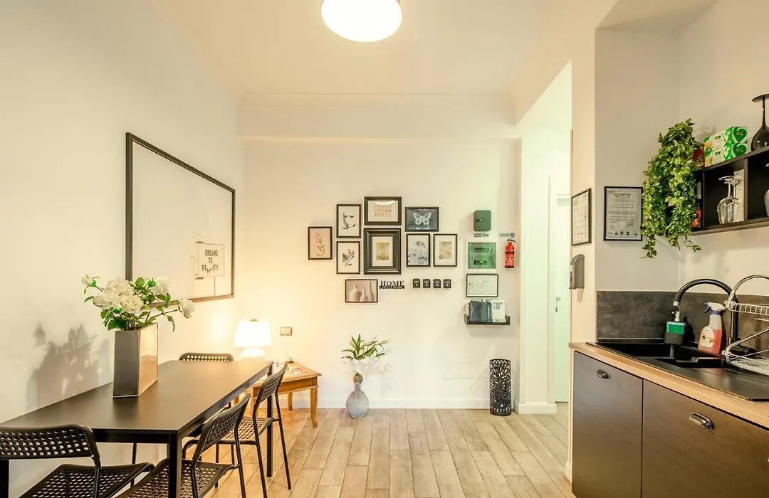 Garden House - Luxury Guest House - Self Check-In Only-1