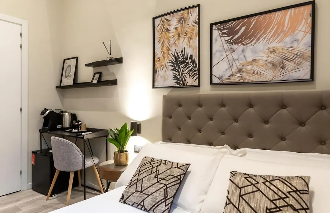 Suites 44 Via Cicerone - Modern Rooms - Guesthouse Close To Vaticano, San Pietro, Castel Sant'Angelo-1